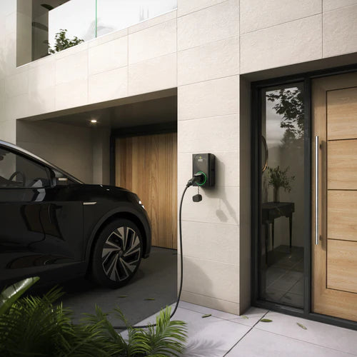 EVEC EV charger | 7.4 KW 32 Amp | Socketed | Complies Smart Charge Regs VEC01