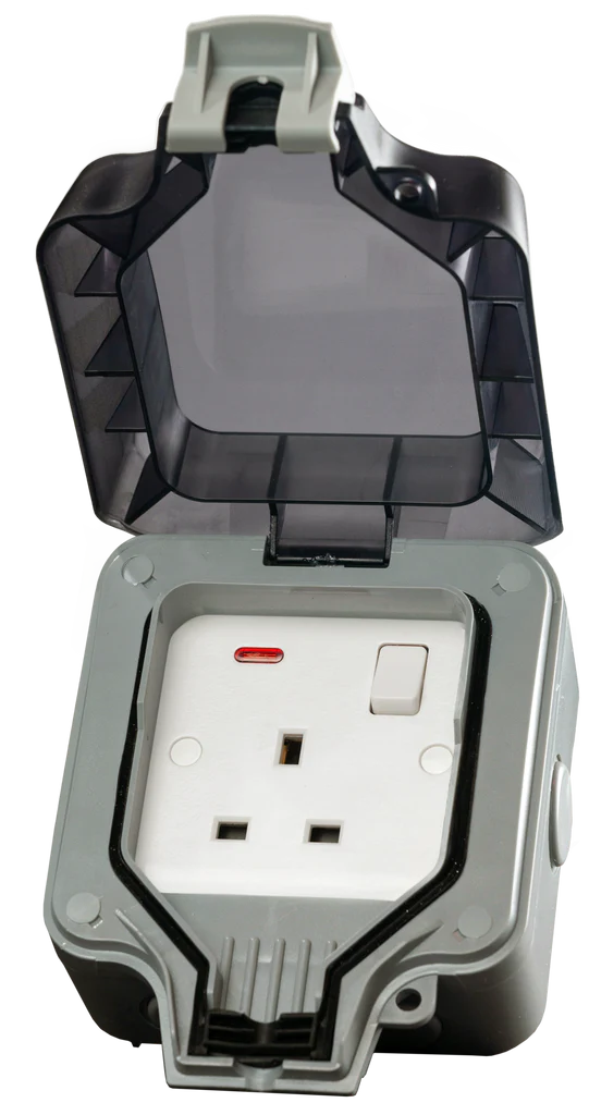 SINGLE GANG IP65 WEATHERPROOF SOCKET