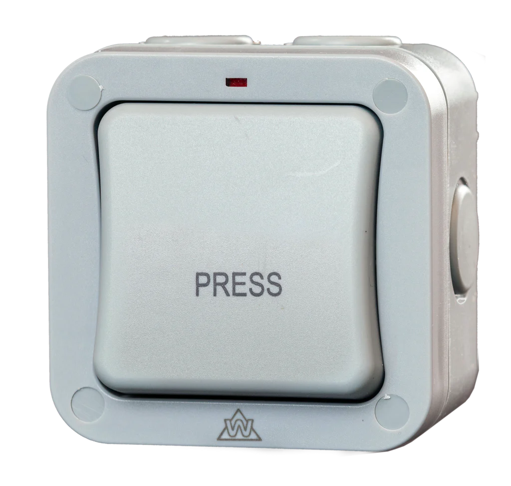IP66 1 GANG 2 WAY RETRACTIVE WEATHERPROOF SWITCH