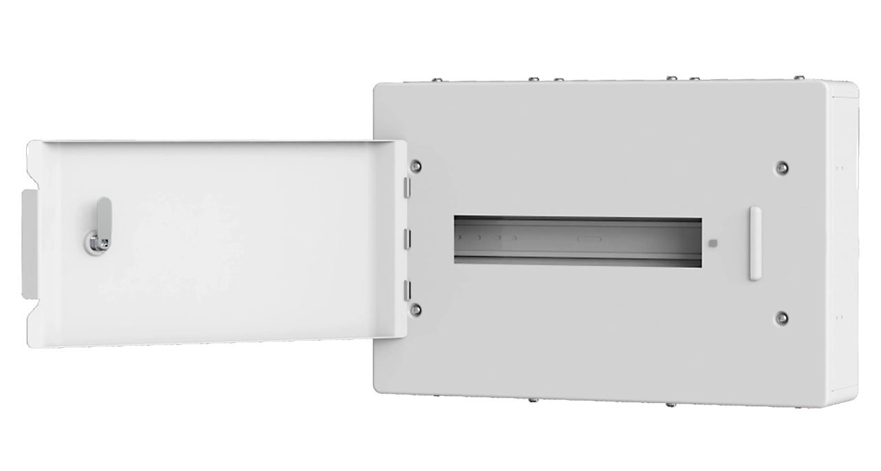 WCED 6 Way TPN Distribution Board c/w 4P 125A Main Switch + 4P SPD + 3P/32A MCB