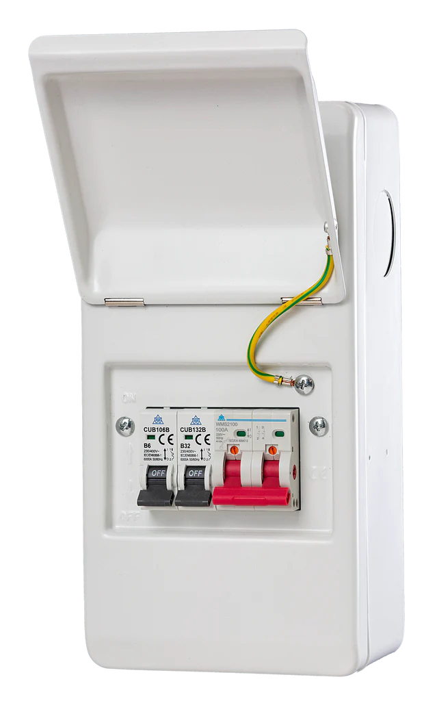 Main Power Incomer Label IP40 METAL GARAGE UNITS (MAIN SWITCH INCOMER) – Solar Trade Supply