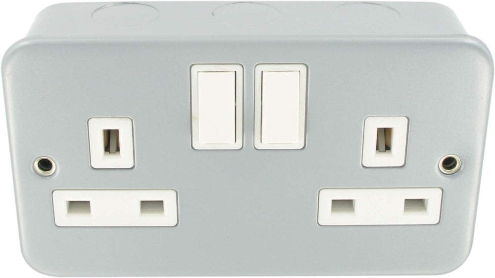 2G 13A SOCKET D.P Metal Clad Socket