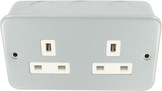 2G 13A Metal Clad Socket NO SWITCH